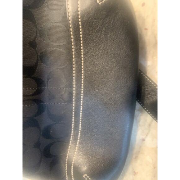 Coach Black Leather Shoulder Bag - Picture 6 of 9